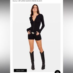 Chosen By Tuchuzy ZIP LONG SLEEVE ONESIE BLACK Small